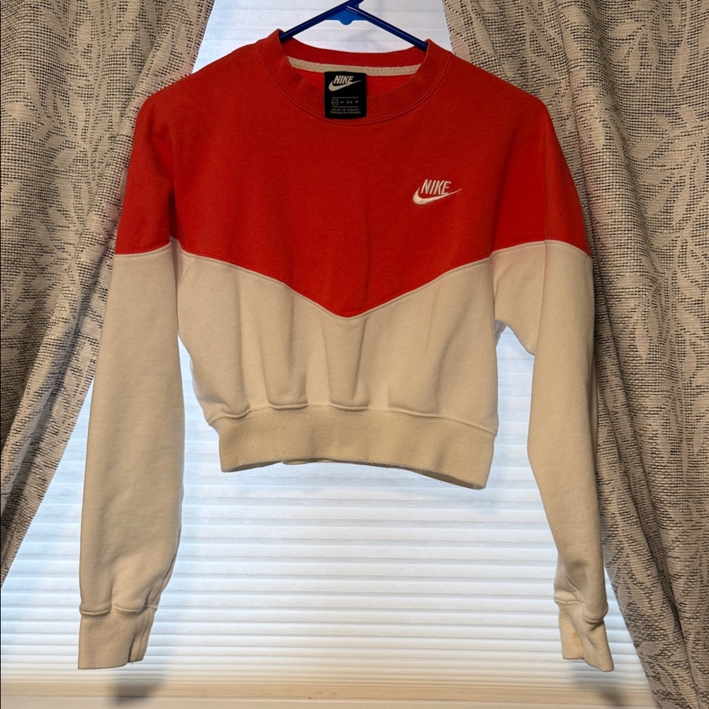 Nike Women's Bold Red and White Cropped Sweatshirt